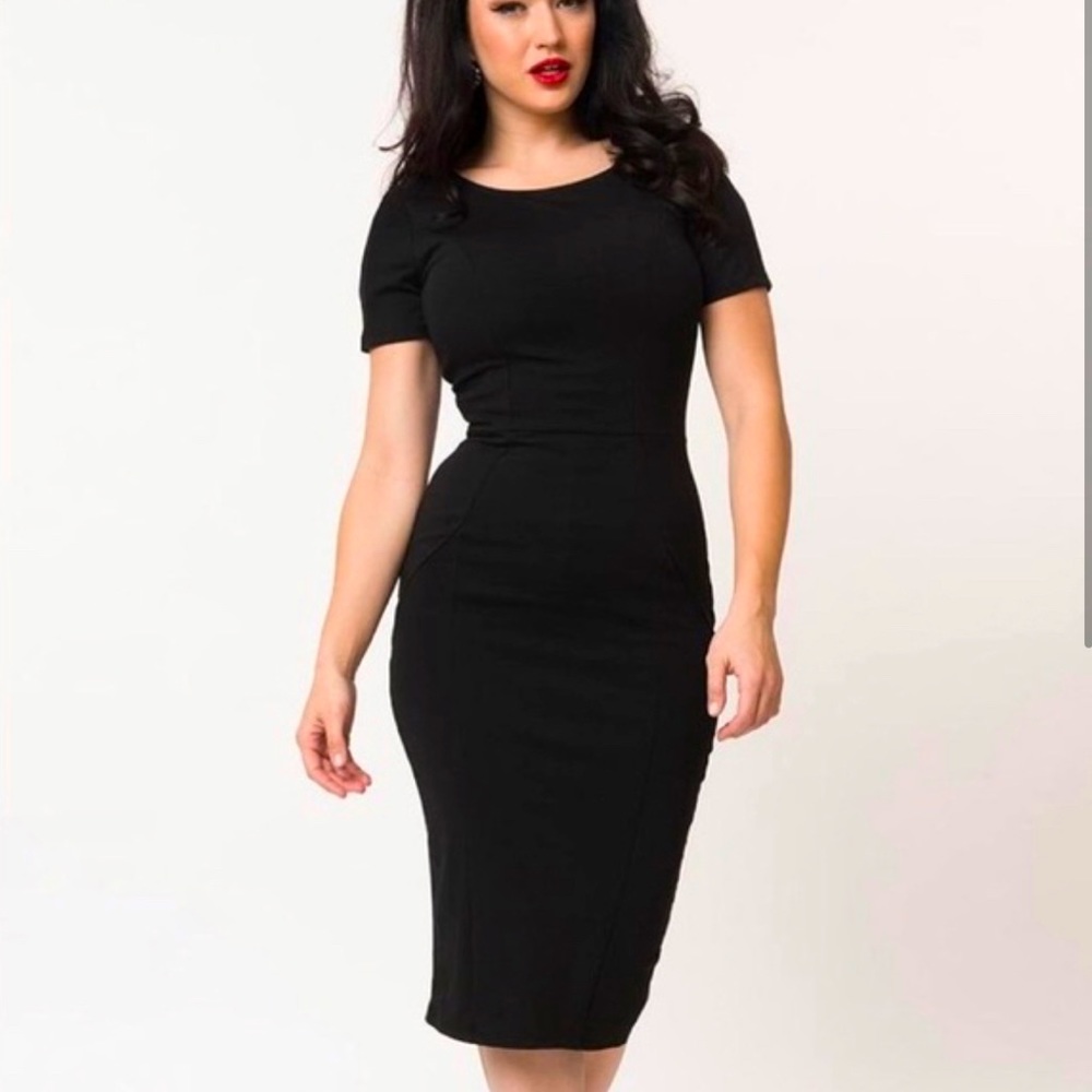 Unique Vintage Black Wiggle Dress Size XL/14